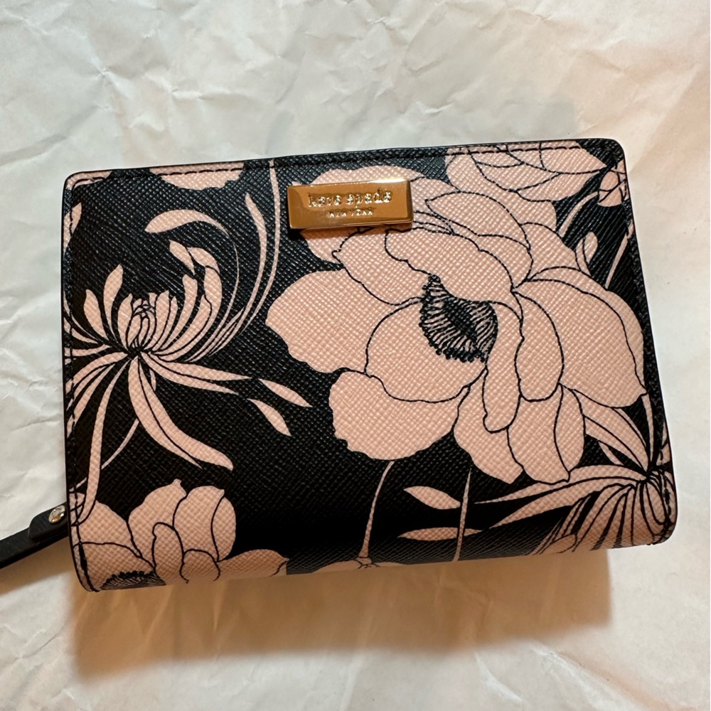 Kate Spade Laurel Way Gardenia Cara Wallet